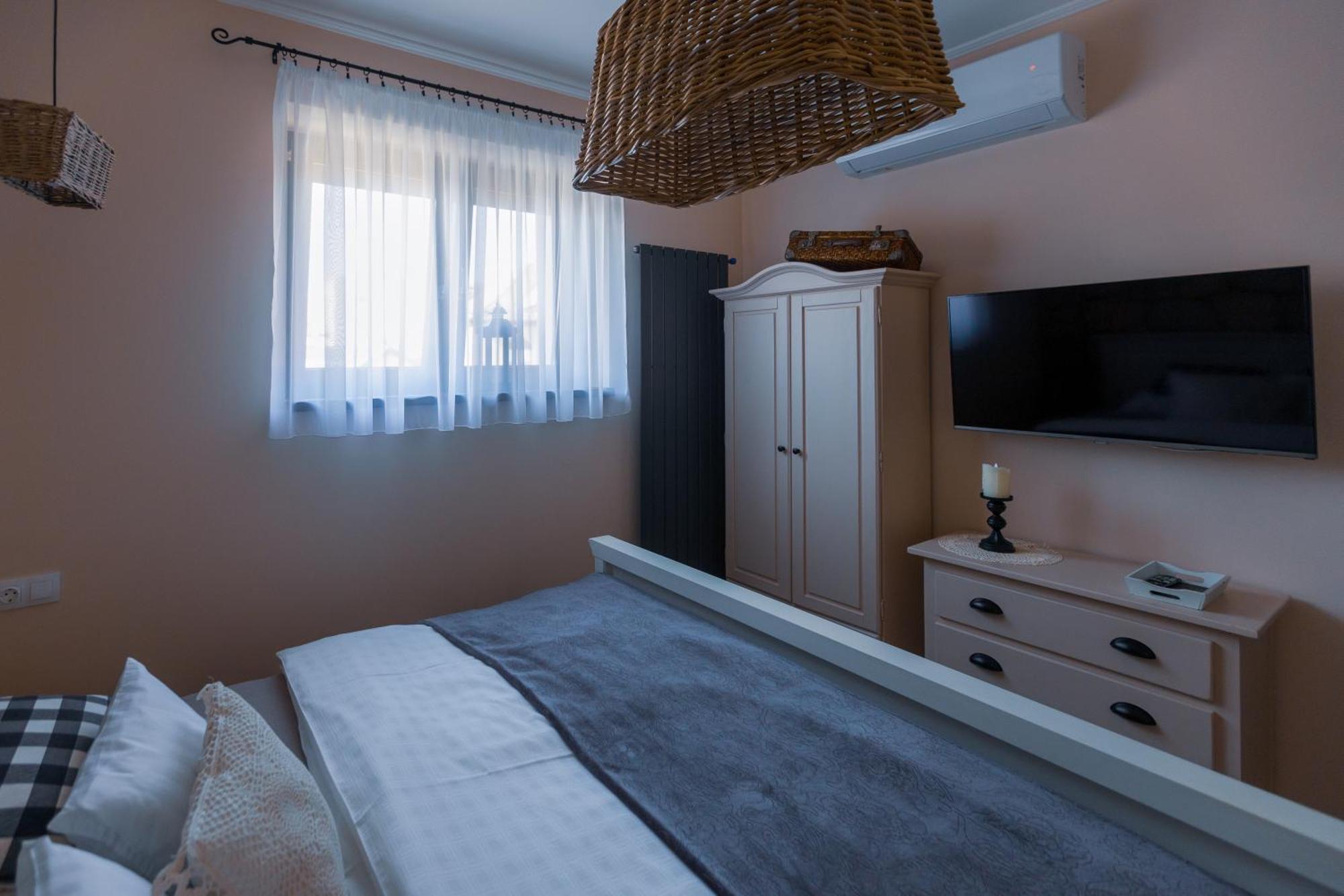Bab-Lak Apartman คิชวาร์ดา ภายนอก รูปภาพ